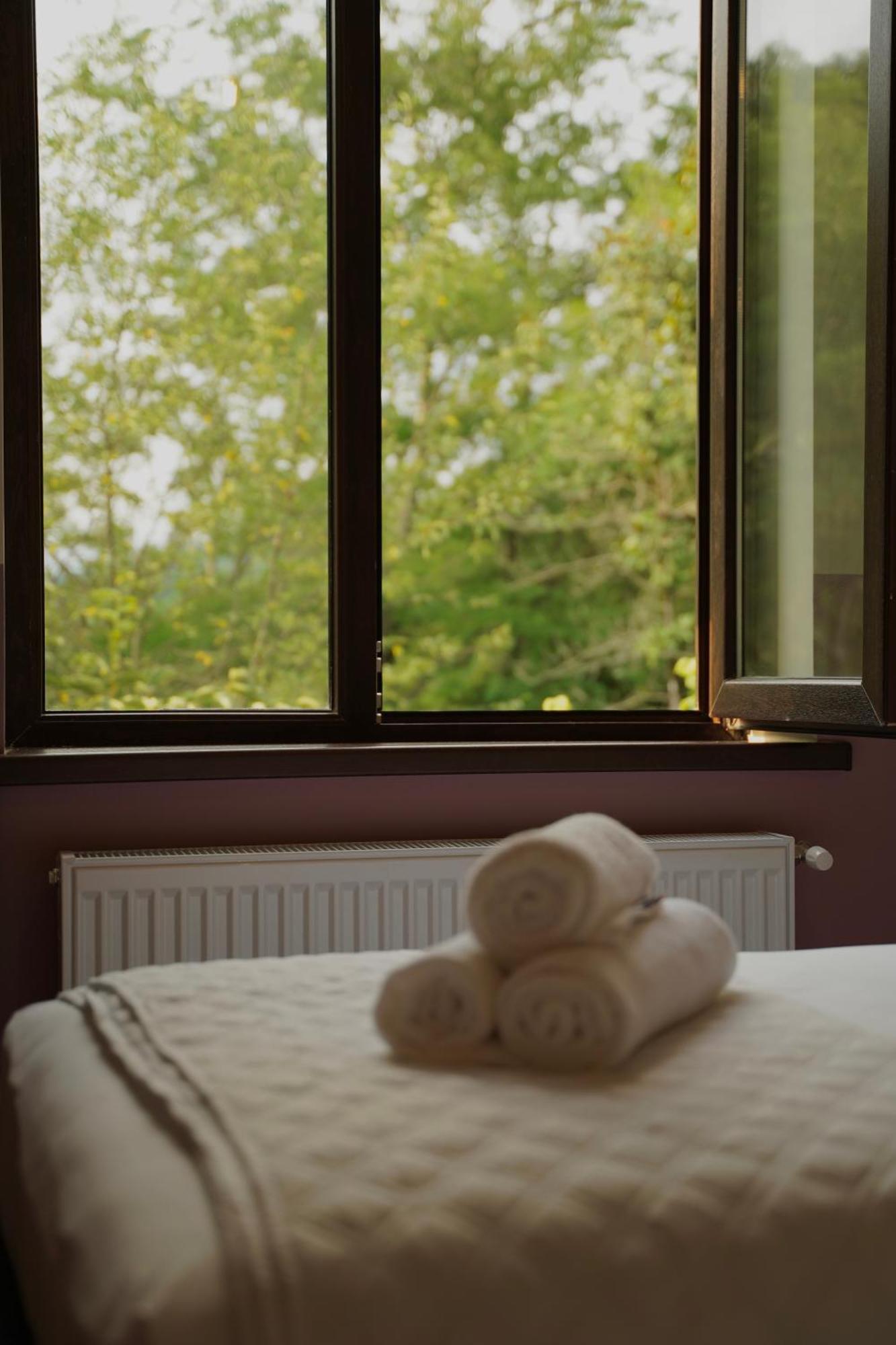 Dro Hotel Kutaisi Exteriör bild