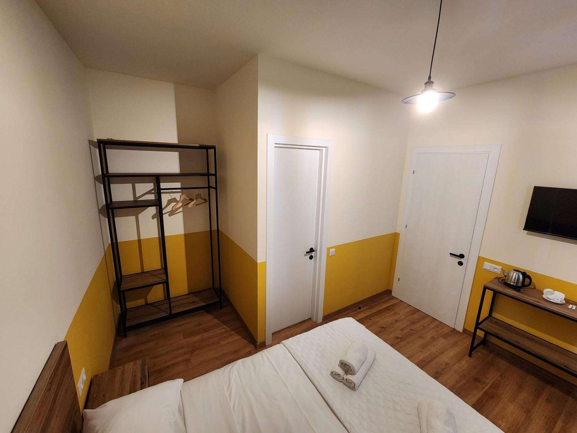 Dro Hotel Kutaisi Exteriör bild